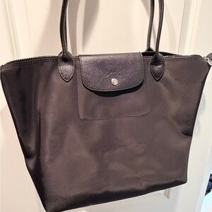 Longchamp medium Black Tote Bag